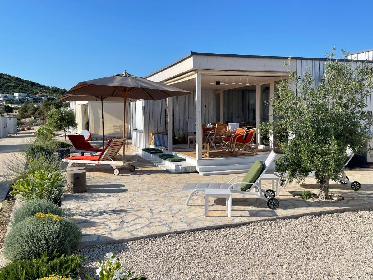 Buqez Eco Resort - Beachfront 20 & House 42 Drage Exterior foto